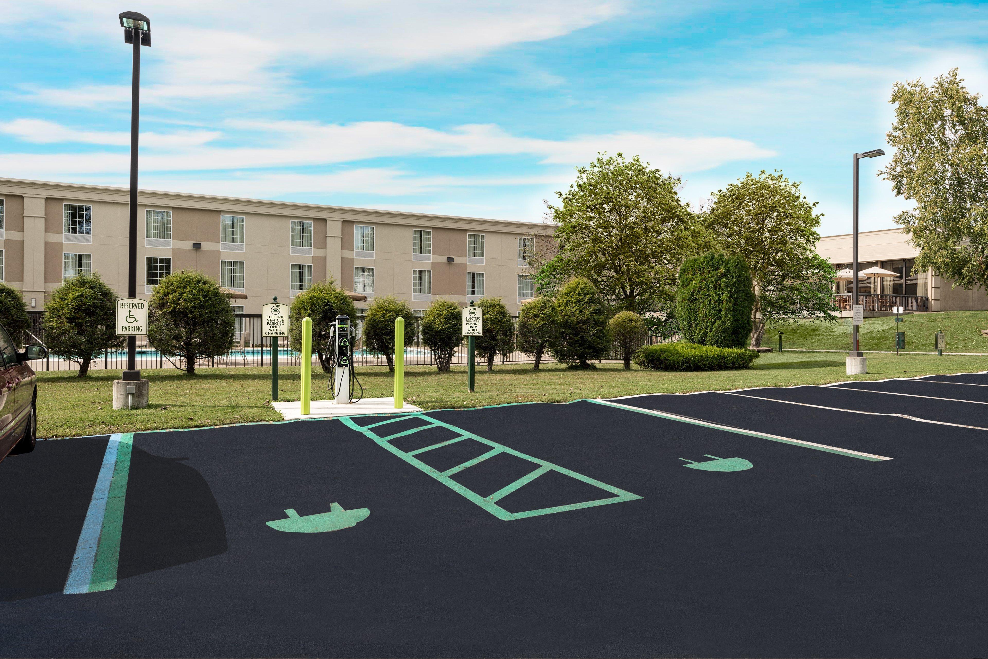 Holiday Inn Johnstown-Gloversville Exterior photo